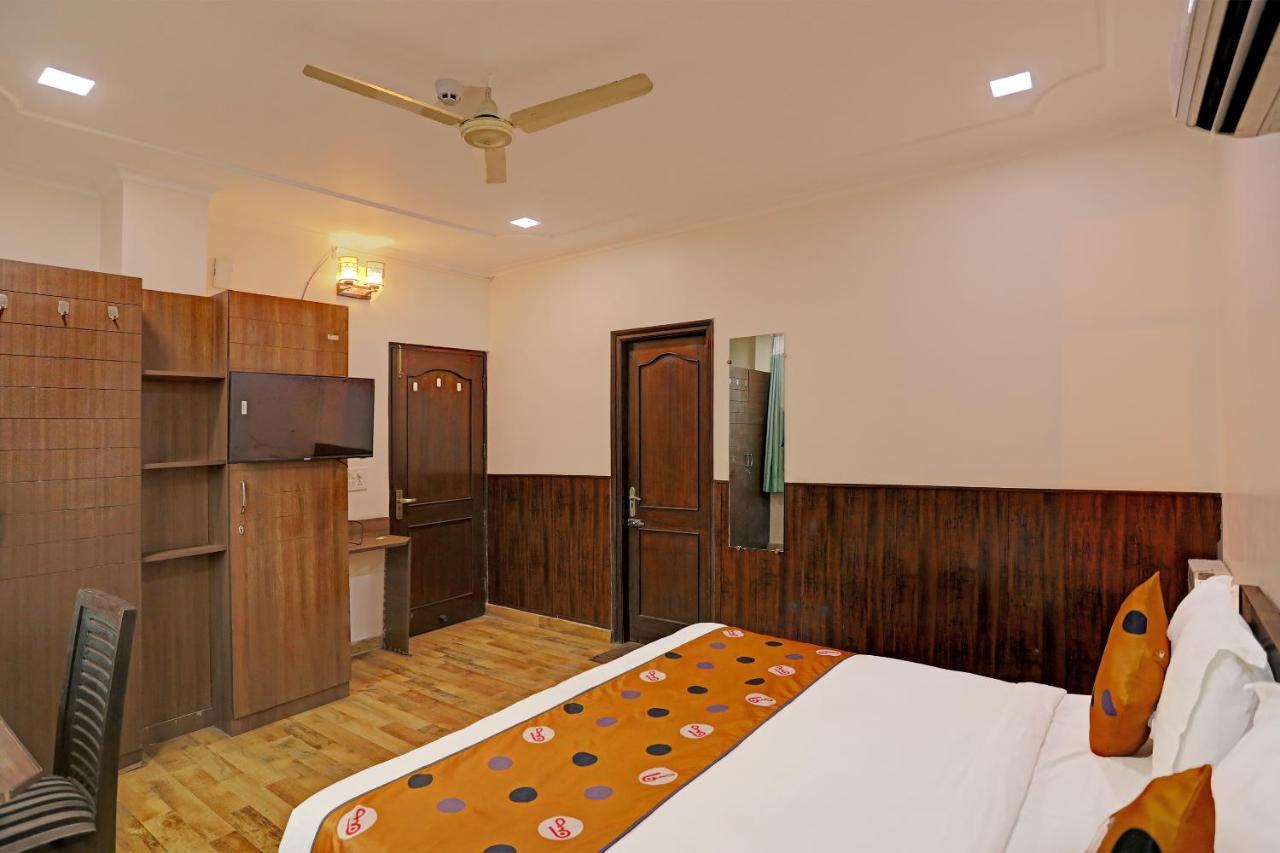 Hotel Grand Tushar - Ghaziabad Railway Station Exterior foto